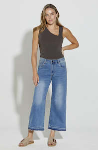 Womenswear: NL Oban Jean