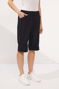 Womenswear: Cody Short NP25596N