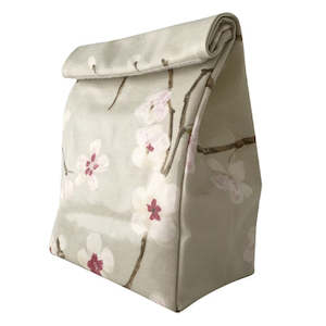 Gift: Oil Cloth Reusable Lunch Bag - Apple Blossoms