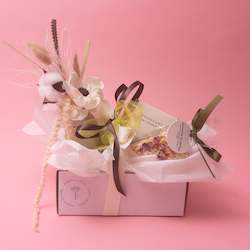 Dried Flowers: Neutral Dried Flowers & Treats