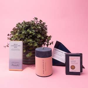 Pamper Gift Pack with Indoor Plant