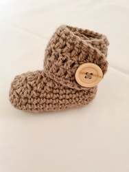 Footwear: Snug Uggs - Fawn