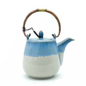 Wholesale trade: The Gretel Teapot