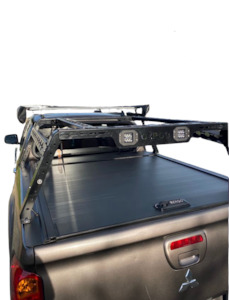 Oz Roo: Mitsubishi Triton (2010-2015) MN Lockable Roller Ute Tray Cover