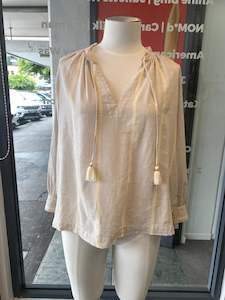 Tops: Vanessa Bruno, Shirt, M