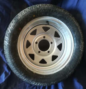 13" x 5" Galv Rim + 195/50R13C Tyre