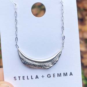 S+G Necklace Silver Fine Chain With Textured Crescent Pendant