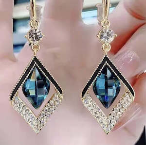 Earrings: Blue diamond drop earrings