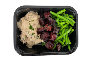 Products: Beef Stroganoff with Mushrooms and Roasted Balsamic Beetroot with Steamed Broccoli and Garlic Chilli Oil with Fresh Herbs and Seeds