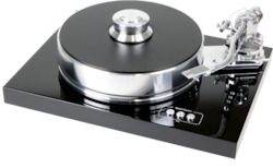 Pro-Ject Audio Signature 10 Turntable