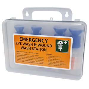 Eye Wash Station with 4 x 100ml Eye wash