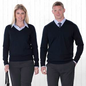 The Catalogue Mens Merino Detailed Vee Pullover