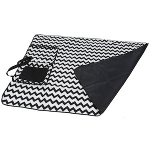 The Catalogue Oasis Outdoor Blanket