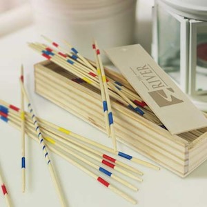 TRENDS Pick Up Sticks Game