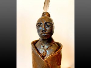 Matua Statuette - Fiona Bryant