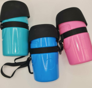 Pet food wholesaling: Collapsible Water Bottle