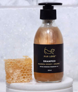 Pet food wholesaling: Fur Love Shampoo / Manuka Honey