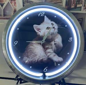 Electric light fittings: Kitten Neon Clock - NENC-570