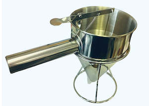 Frontpage: Stainless Steel Piston Funnel