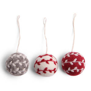 Én Gry & Sif | Felted Ball Ornaments Set of 3