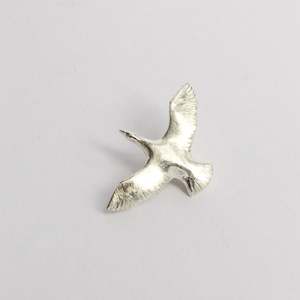 Jewellery: DM305C: Kereru brooch