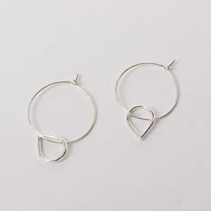 FS269: Teardrop hoop earrings