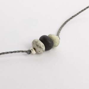 ACT458: Pebble necklace