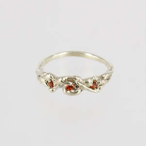 MM06: Daisy chain ring