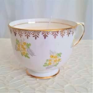 Salsbury Cup Candle - Freesia