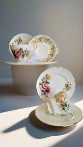 Colclough & Regency Cup, Saucer & Side Plate with assorted teaspoons & cake forks