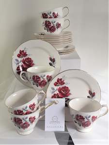 Queen Anne Setting with Matching Teaspoons & Matching Cake Forks - Includes Sample Tea