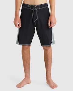 Clothing wholesaling: Mens Surfsilk 99 20" Boardshort