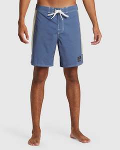 Clothing wholesaling: Mens Original Arch Panel 18" Boardshorts