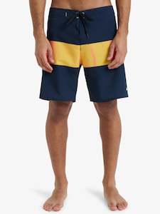 Clothing wholesaling: Mens Surfsilk Straight Leg 18" Boardshorts