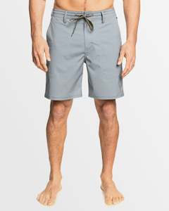 Clothing wholesaling: Mens DNA 18.5" Amphibian Boardshorts