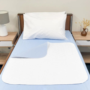 Bed Protectors: Washable bed pad in super blue - 1500 ml absorbency