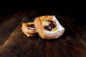 Volare Boysenberry Danish