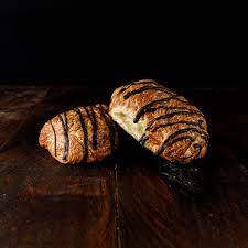 Bread: VOLARE PAIN AU CHOCOLAT