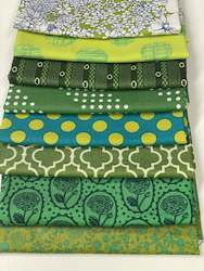 Fabrics textile: Remnant Fat Eighths Green Mixed Prints - Various