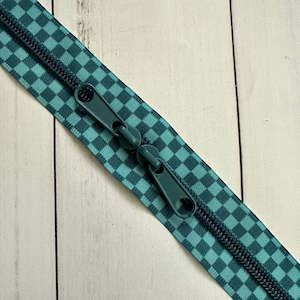 30” Turquoise Checked Zipper