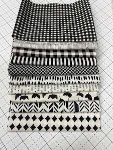 Fabrics textile: Remnant Fat Eighths Black & White Mixed Prints - Riley Blake, Moda & Art Gallery