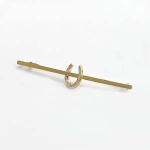 Showing Competition Accessories: Horseshoe Stock Pin - Gold