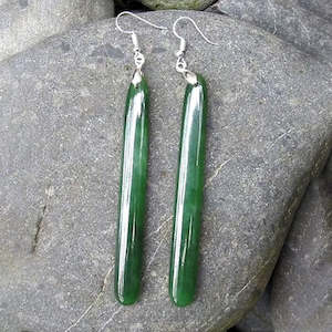 POLE GREENSTONE EARRINGS