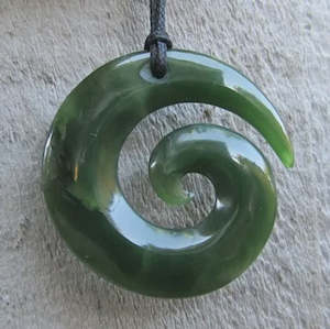 40MM KORU GREENSTONE