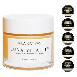 Luna Vitality: Restoring Moisture Cream