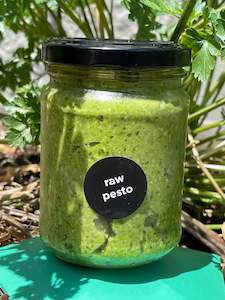 Pesto: Raw Pesto