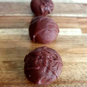 Raw peanut butter protein balls