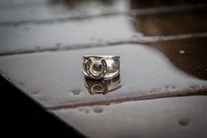 Horse Shoe Rim Ring