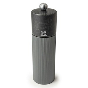 PEPPER GRINDER PEUGEOT 18cm ALUM/BLACK WOOD