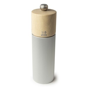 PEPPER GRINDER PEUGEOTI 18cm ALUM/NAT WOOD